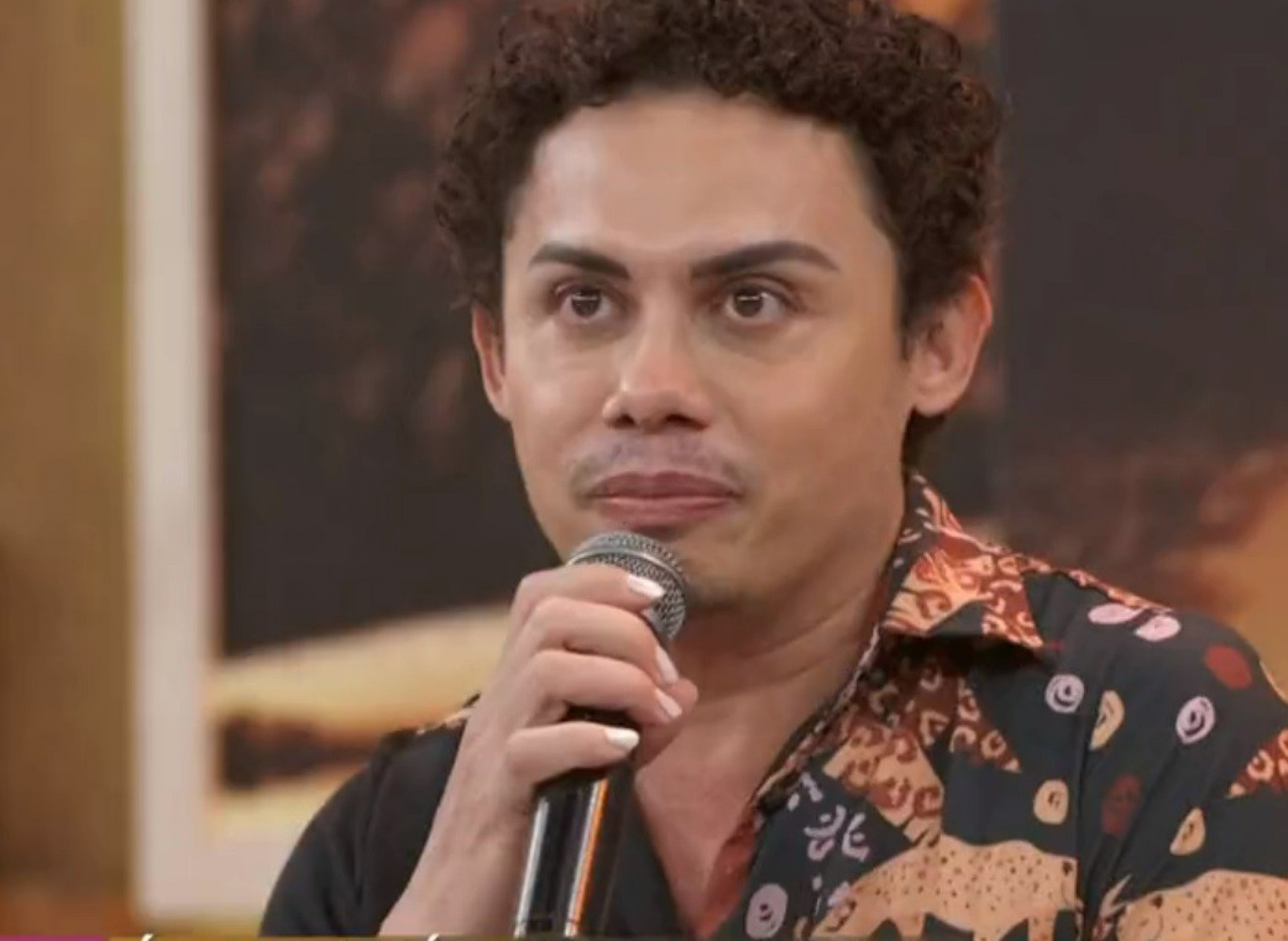 Silvero Pereira participa do 'Encontro' - Reprodução de vídeo/ TV Globo