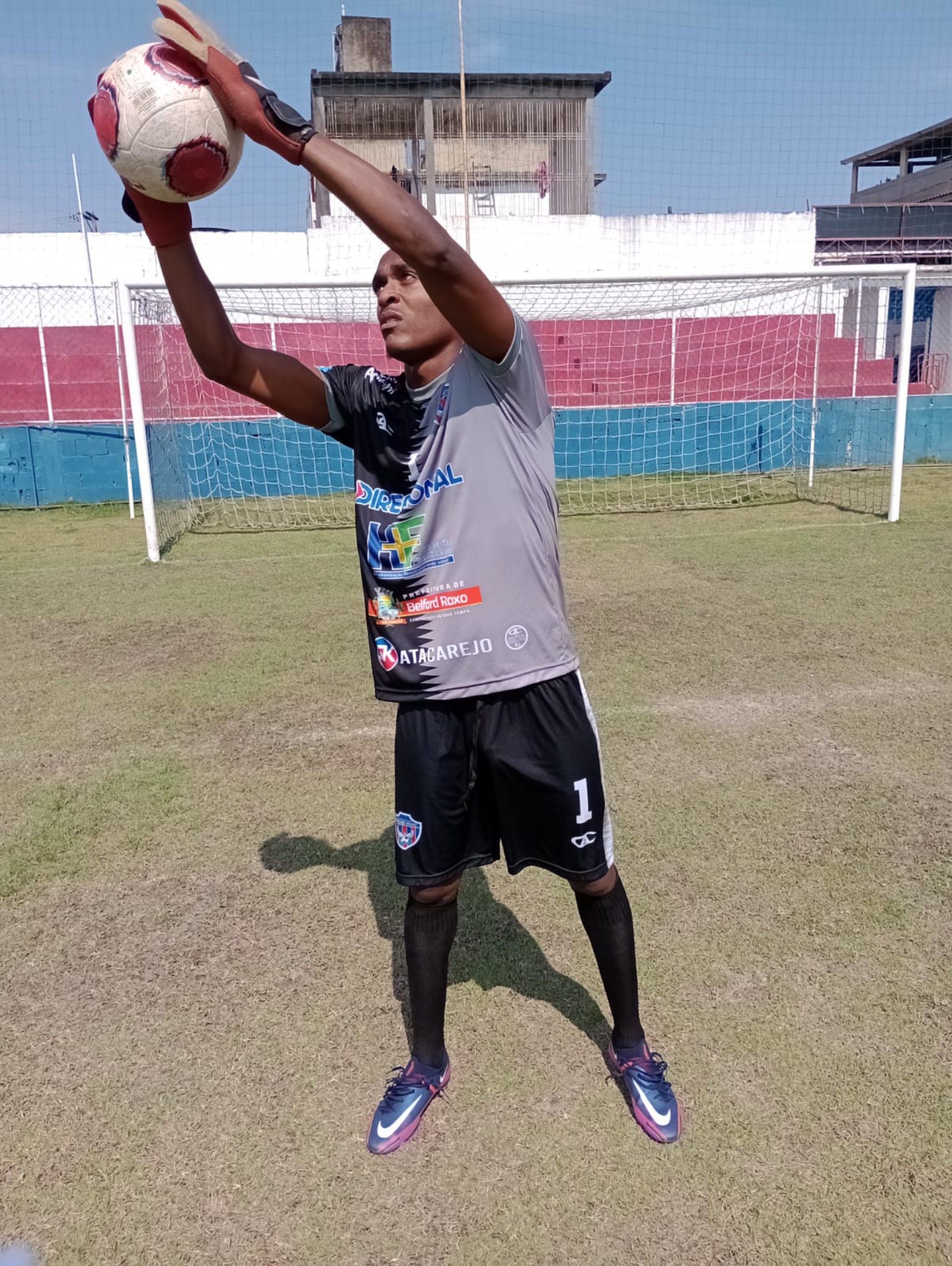 O goleiro Werneck já participou dos treinamentos da semana visando o jogo contra o Rio de Janeiro - Edson VHL / SEBR