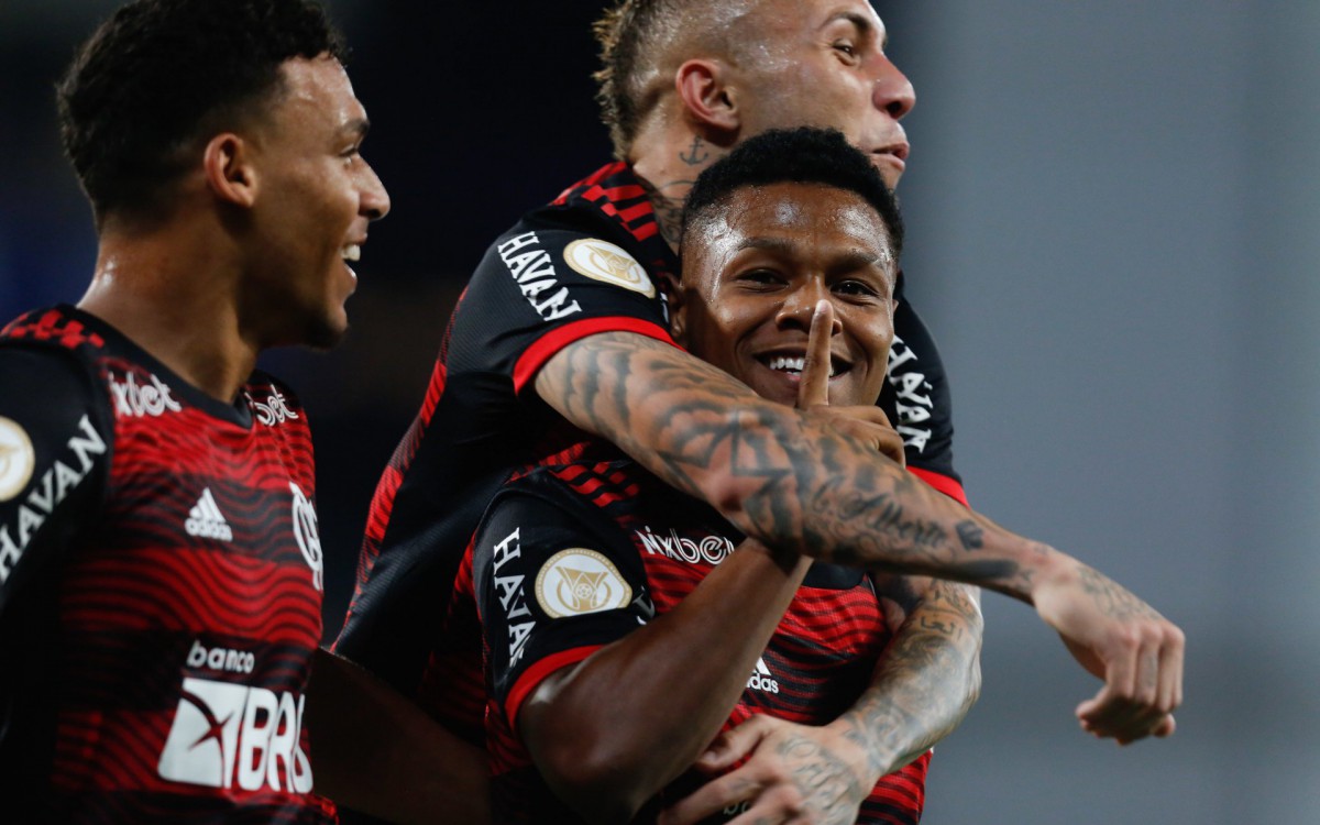 Matheus Fran&ccedil;a entrou muito bem e fez o primeiro gol da vit&oacute;ria do Flamengo sobre o Cuiab&aacute;