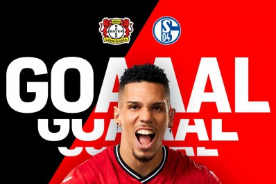 Ex-Vasco, Paulinho volta a jogar, faz gol e brinca: 'Quem é vivo sempre aparece'