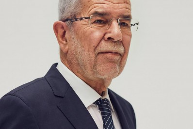 Áustria elege presidente e atual Chefe de Estado deve manter o cargo 