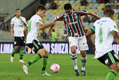 Sob protesto da torcida, Fluminense sofre terceira derrota seguida no Brasileirão