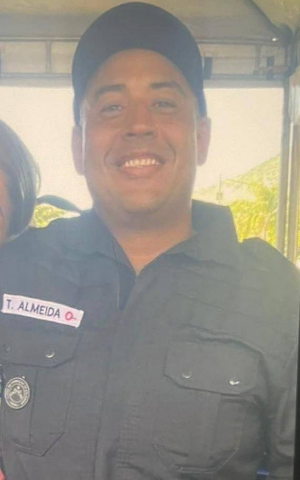 O policial militar Thiago dos Santos Almeida teria invadido a casa onde a vítima estava  - Divulgação