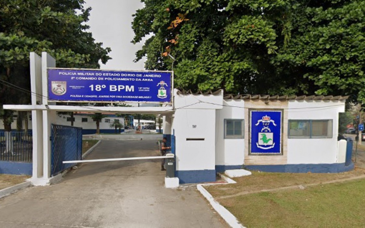 Equipes do 18&ordm; BPM (Jacarepagu&aacute;) participam da opera&ccedil;&atilde;o em comunidades da Zona Oeste