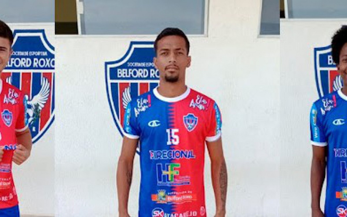 Lipe Possato, Brayan Araujo e Marcos Vinicius na apresenta&ccedil;&atilde;o na Sociedade Esportiva Belford Roxo