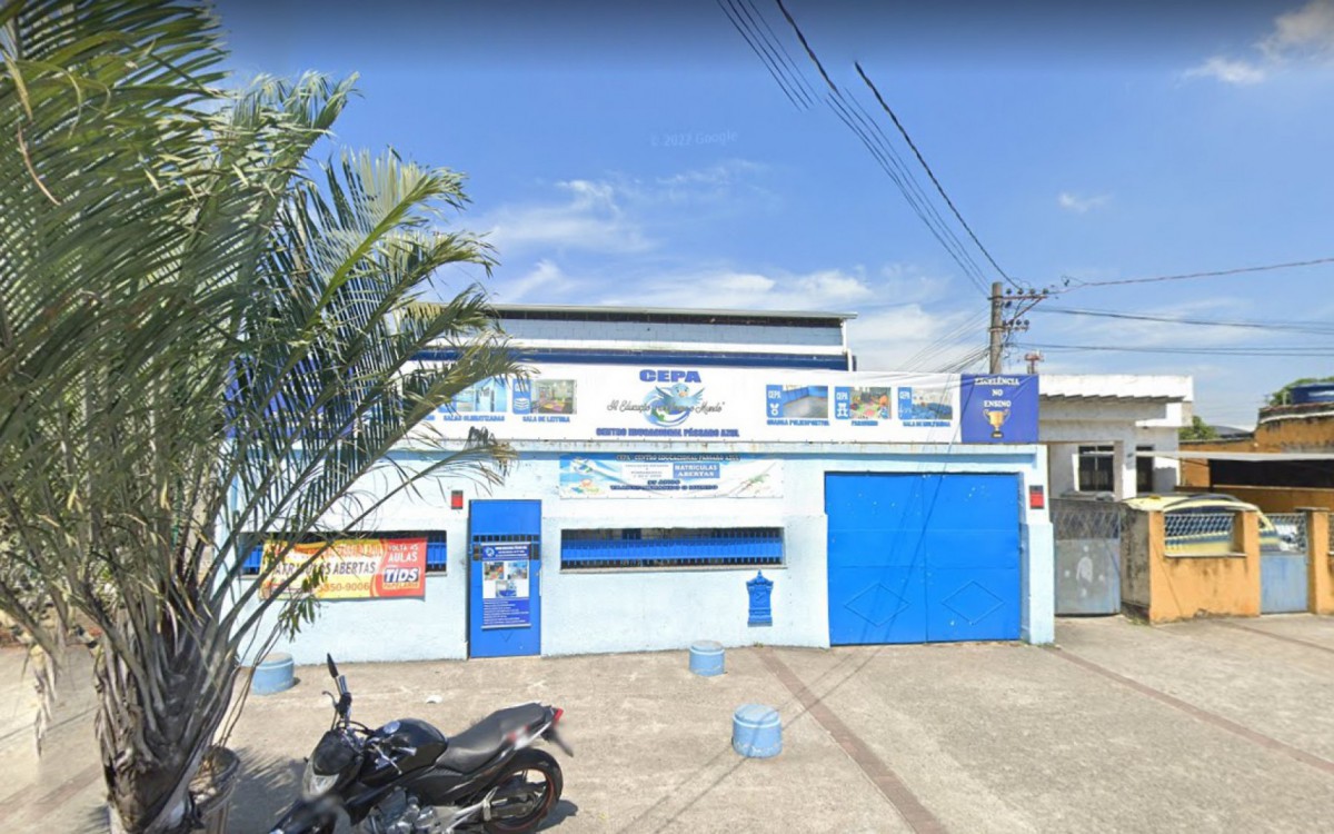 Fachada do Centro Educacional P&aacute;ssaro Azul, em Turia&ccedil;u, que pegou fogo na tarde desta segunda-feira (10)