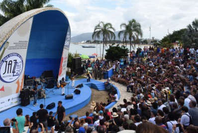 Poetas e compositores têm até sexta, 14, para inscrição do Prêmio Esperança Equilibrista