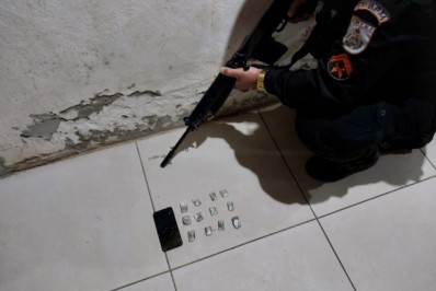 Jovem é preso com maconha em Cabo Frio