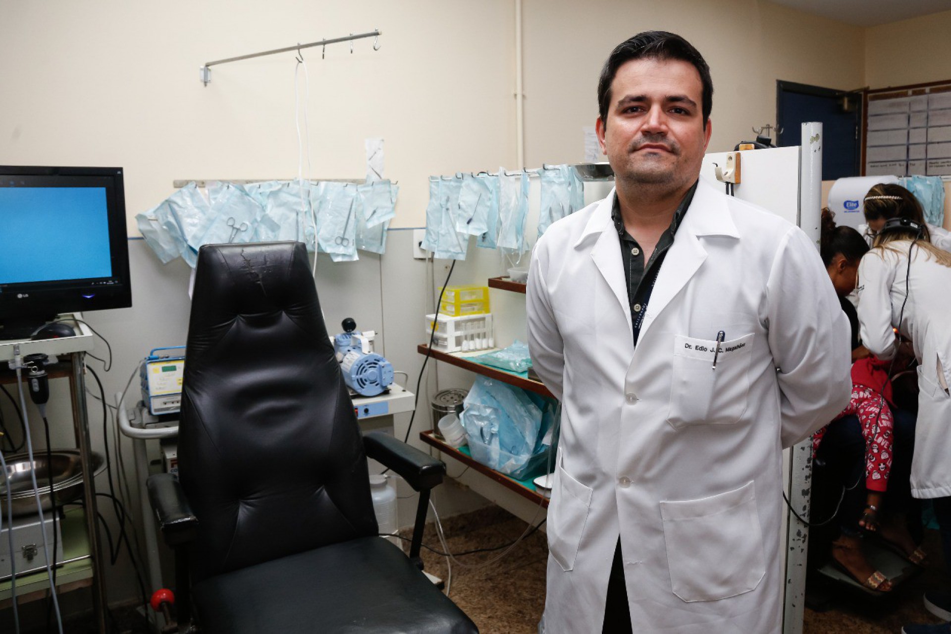 O otorrinolaringologista Édio Cavallaro, subchefe do serviço de otorrinolaringologia do Hospital Municipal Souza Aguiar - Eduardo Kapps / Secretaria Municipal de Saúde