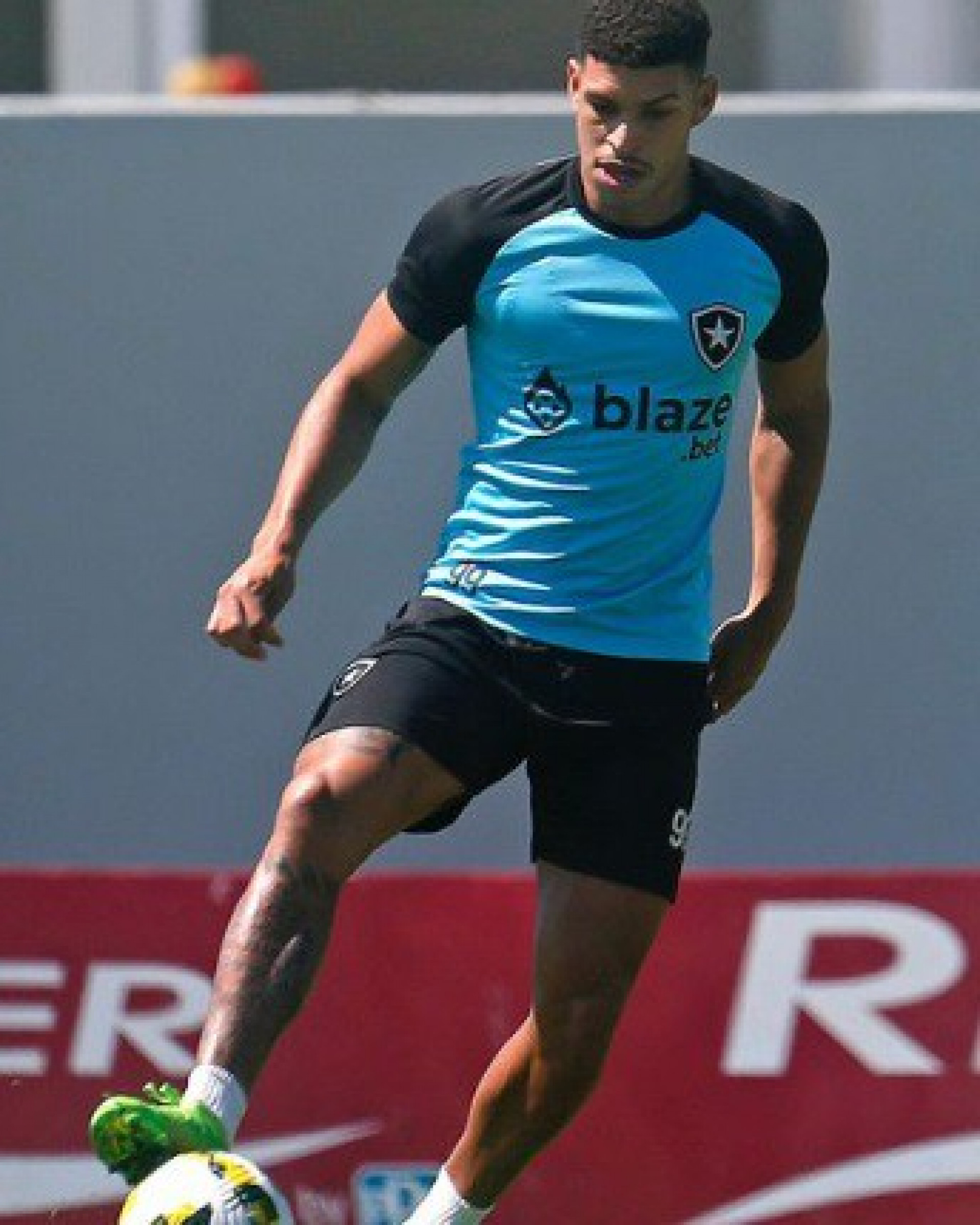 Luis Henrique - Vitor Silva / Botafogo