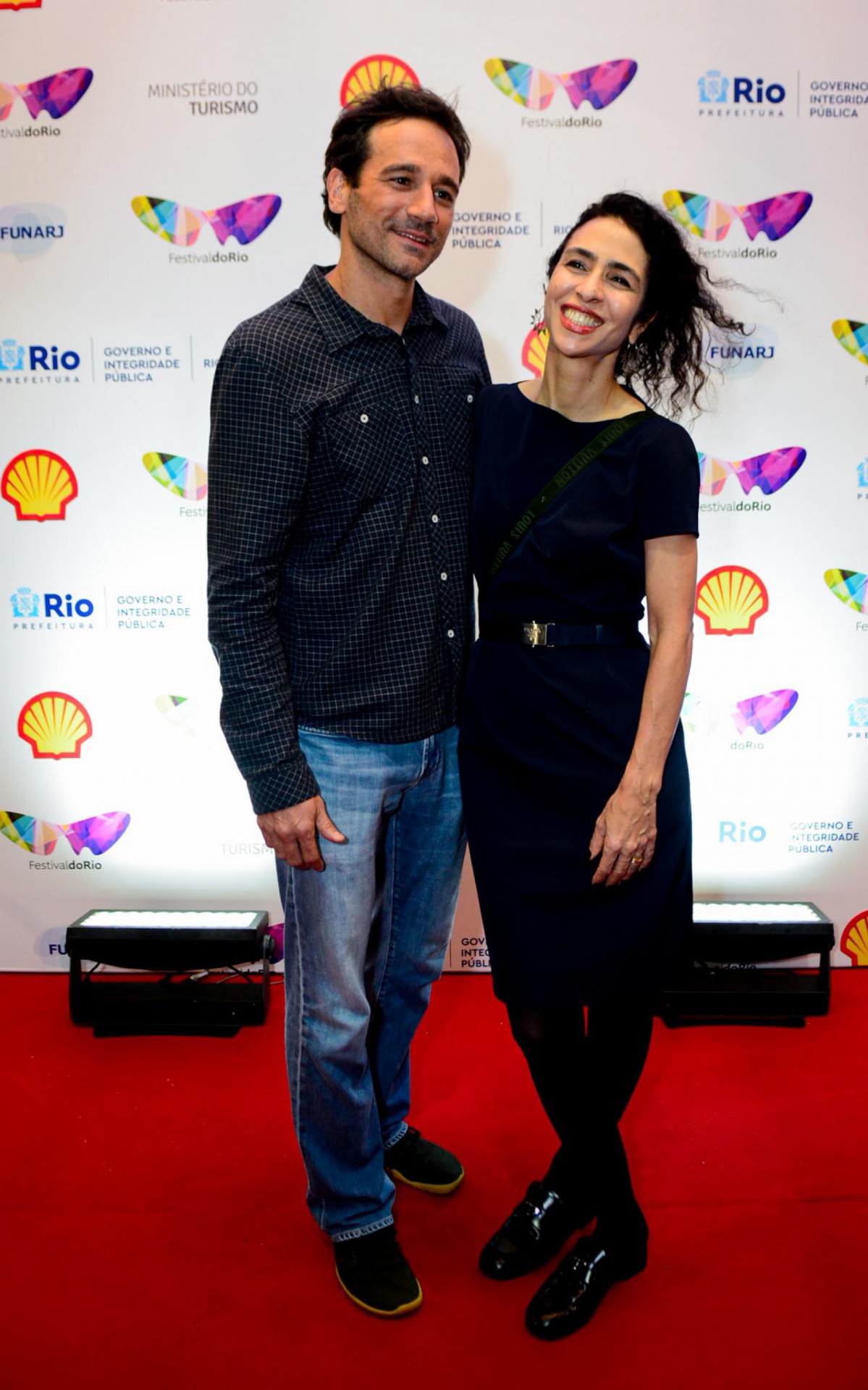 Marisa Monte e o marido, Diogo Pires Gon&ccedil;alves, marcam presen&ccedil;a no Festival do Rio