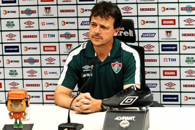 Fluminense propõe renovação de dois anos a Fernando Diniz
