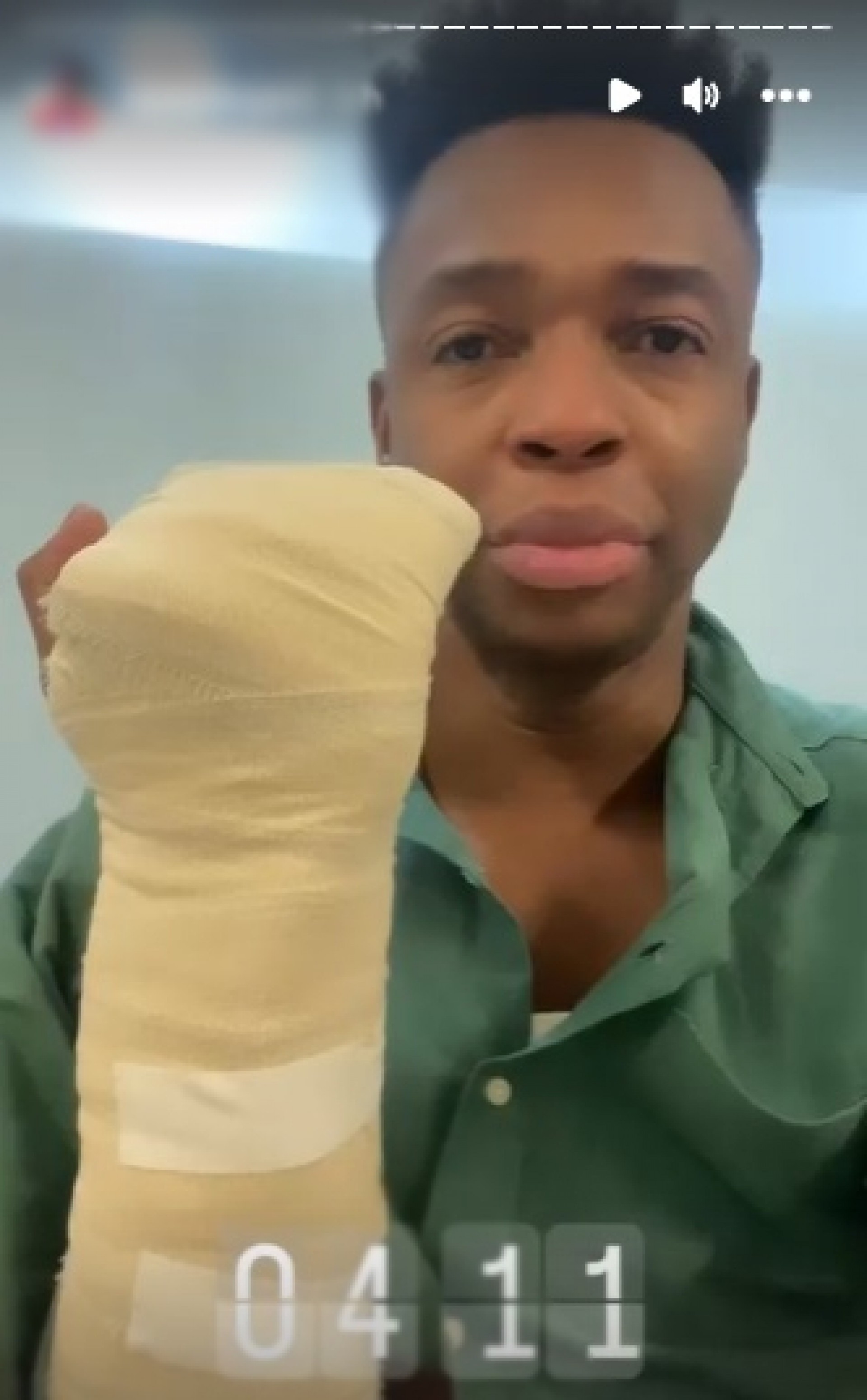 V&iacute;tima relatou que al&eacute;m das agress&otilde;es, homem tamb&eacute;m fez ofensas racistas e homof&oacute;bicas