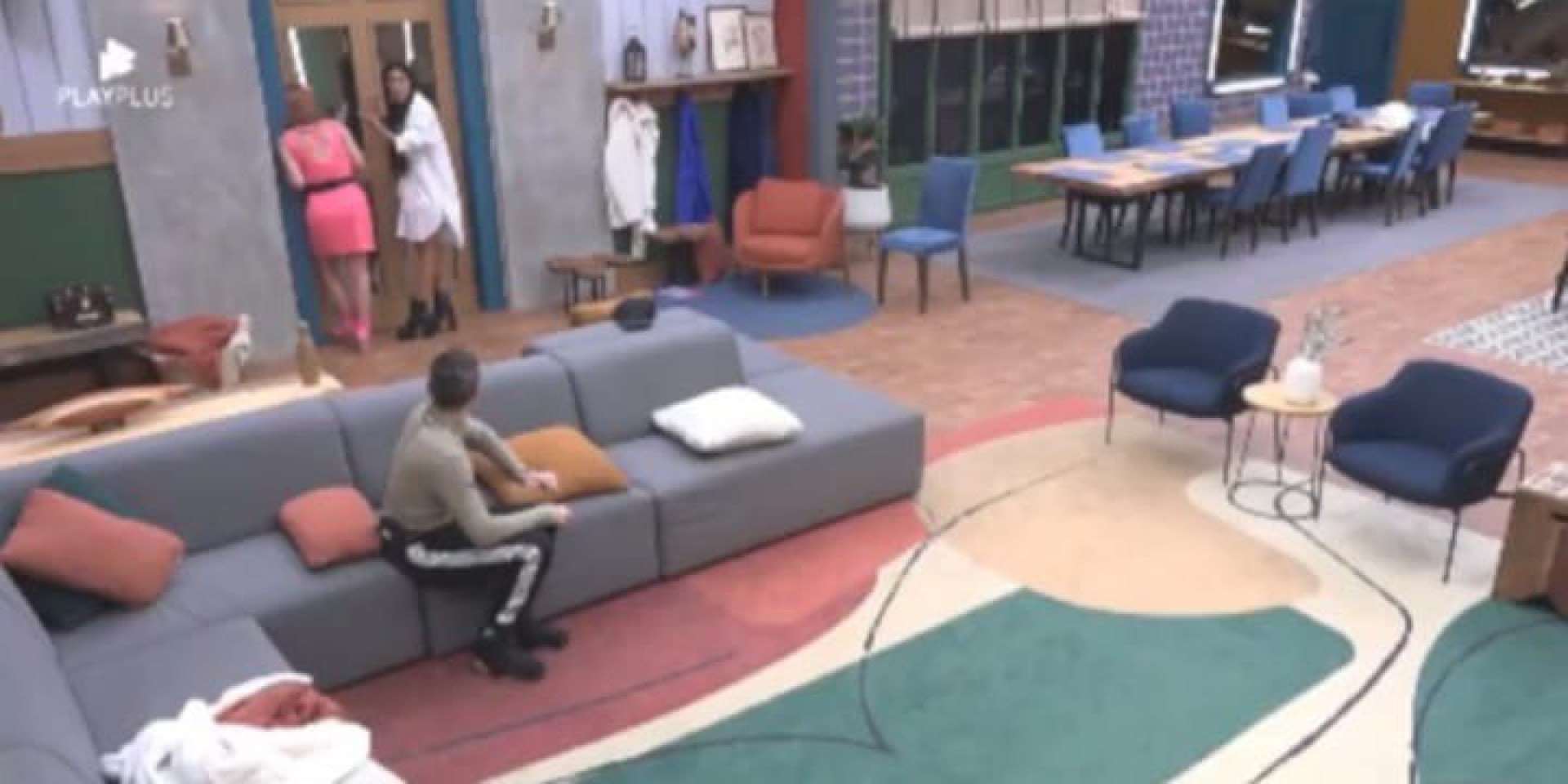 Aeronave interrompeu dinâmica realizada pelos peões  - Reprodução/Playplus