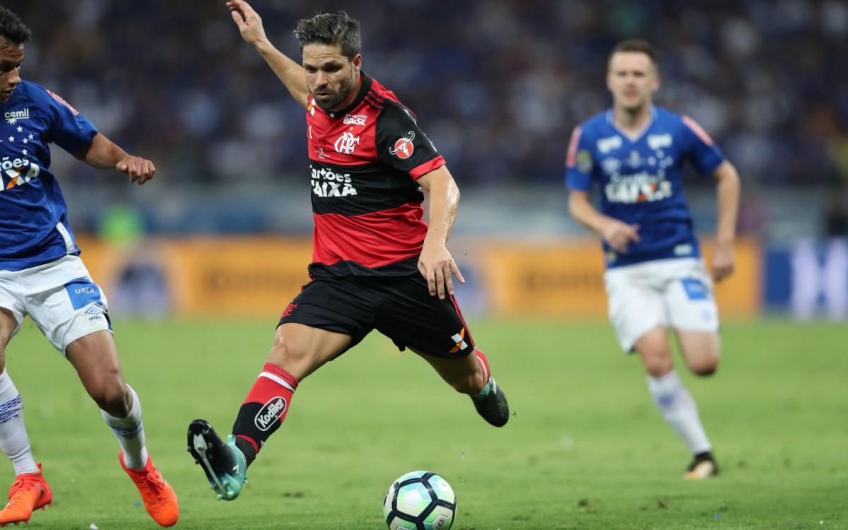 Diego foi vice-campe&atilde;o da Copa do Brasil em 2017 com o Flamengo