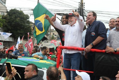 Em nova visita de Lula ao Rio, petista faz incursão em área bolsonarista