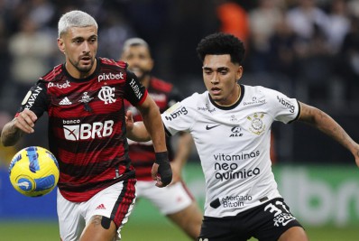 Sem gols, Flamengo empata com o Corinthians pelo jogo de ida da final da Copa do Brasil