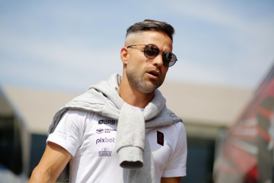 Flamengo estaria estudando cargo na comissão técnica para Diego Ribas após aposentadoria