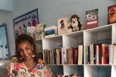 Comunidade Chico Mendes inaugura biblioteca comunitária