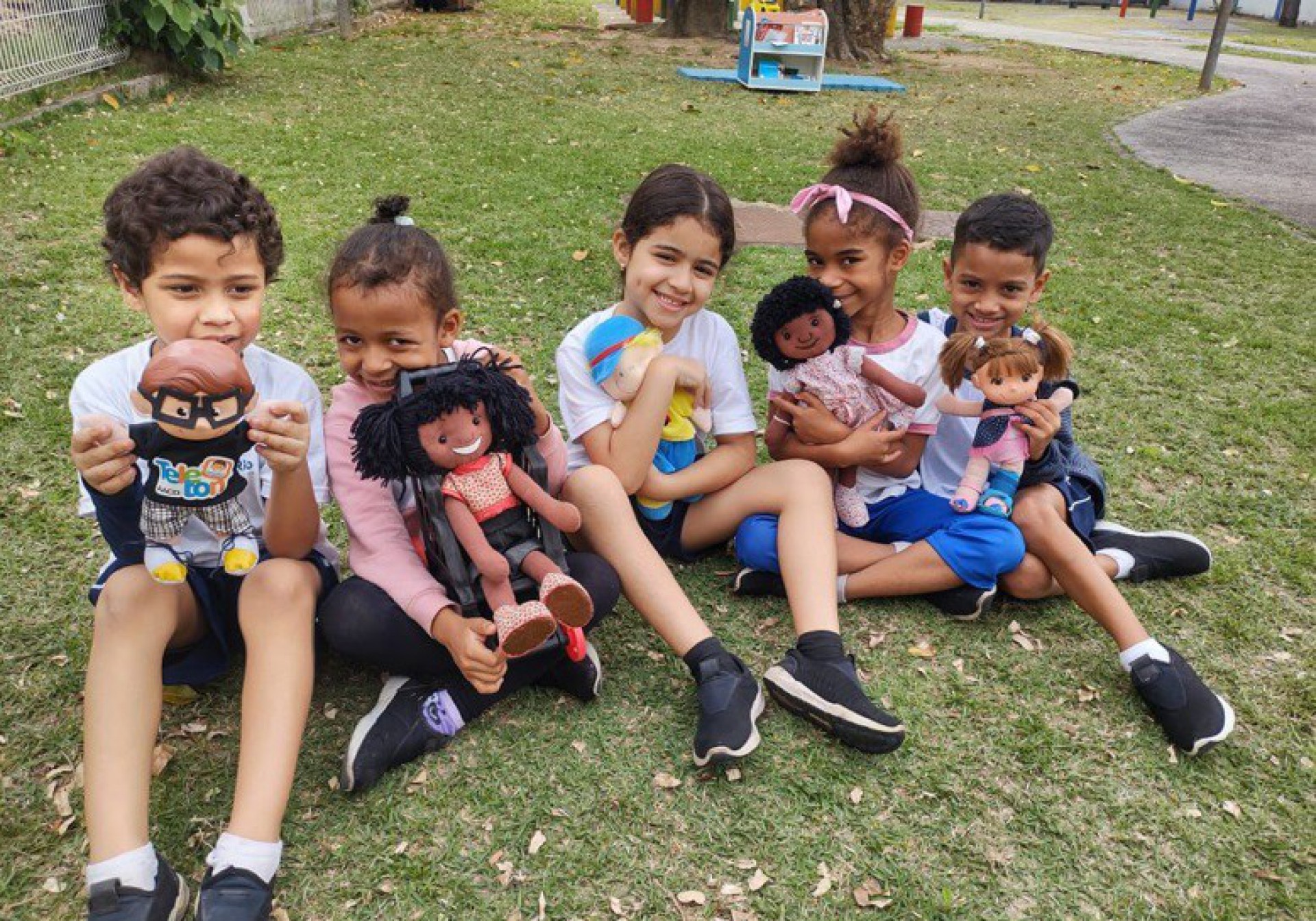 Alunos de escola na Maré no projeto 