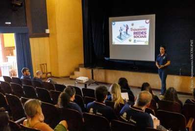 Servidores municipais participam de capacitação sobre comunicação pública e utilização de redes sociais