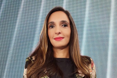 'Os polos se tornam extremos ao impor um pensamento'