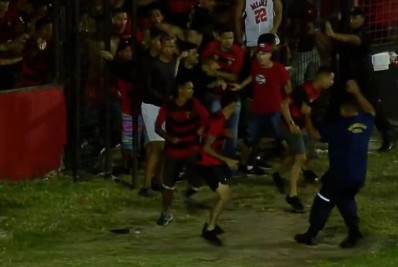 Treinador do Sport provoca Jorginho e o Vasco após fim de jogo por confusão na ilha do Retiro: 'O crime compensa'