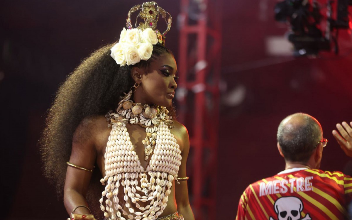 Erika Januza brilha na escolha do samba-enredo para o Carnaval 2023 de Viradouro