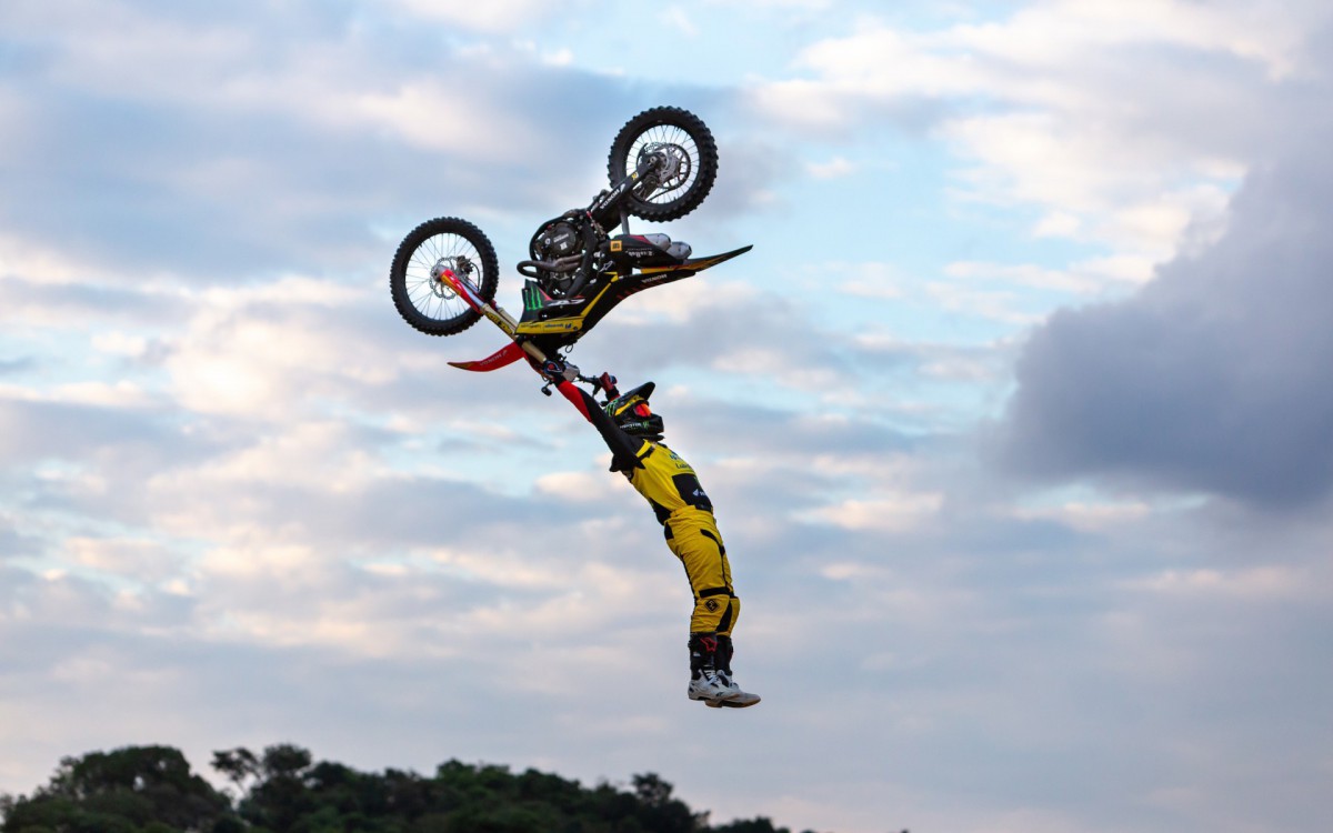 Assista a transmissão AO VIVO do primeiro dia de disputas do Campeonato  Carioca de Motocross, Búzios/RJ. - Show Radical