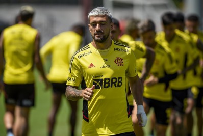 Arrascaeta é preparado para estar em 'condição melhor' em segundo jogo da final da Copa do Brasil