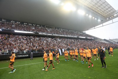 Adversário do Flamengo na Copa do Brasil, Corinthians realiza treino aberto à torcida antes da final