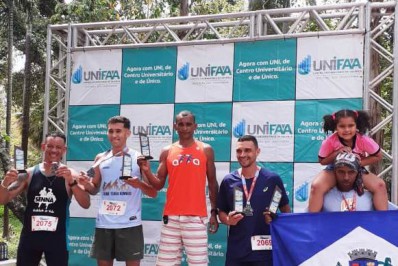 Lindomar Castilho é bicampeão da Meia Maratona de Valença