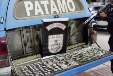 PM apreende carga de maconha em Arraial do Cabo