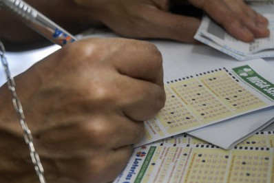 Mega-Sena sorteia prêmio acumulado em R$ 77 milhões nesta terça-feira