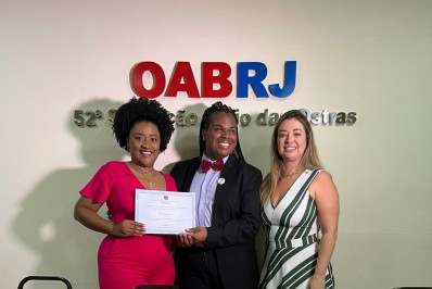 Homenagens marcam a abertura da Semana do Orgulho LGBTQIA+ de Rio das Ostras