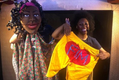 Companhia de teatro leva diversão para alunos de escola municipal em Saquarema