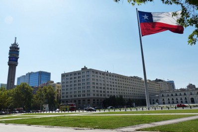 Chile retoma uso de máscara em escolas após surto de vírus respiratório