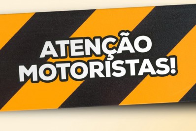 Estrada do Contorno, na altura da praia da Figueira fechada 