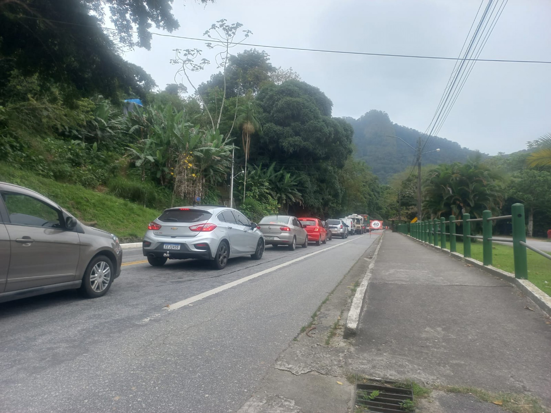 Congestionamento no início da tarde, 13h. - Divulgação