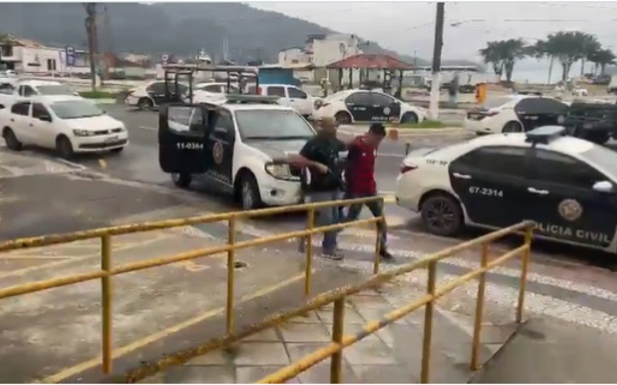 Acusado de matar amigo por d&iacute;vida de R$300 &eacute; preso em Angra dos Reis