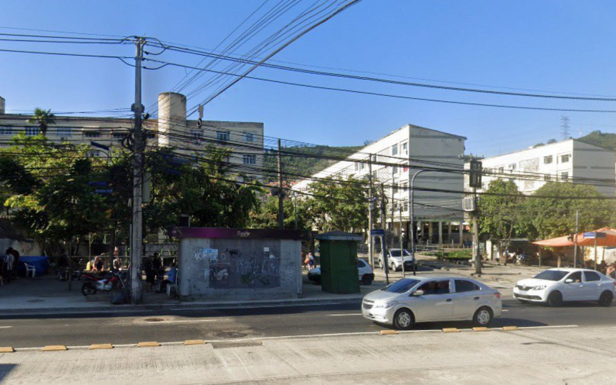 PM recupera carreta roubada com carga de bebidas na Zona Norte, Rio de  Janeiro