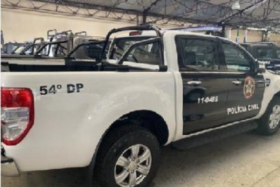 Polícia prende dupla acusada de tráfico de drogas na Comunidade da Palmeirinha em Belford Roxo