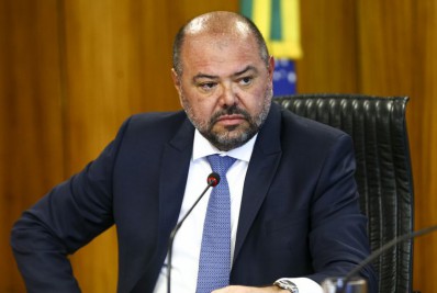 Ministro do Trabalho defende 'crescimento sustentável' de previdência privada