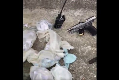PM prende dupla com drogas e arma em Belford Roxo