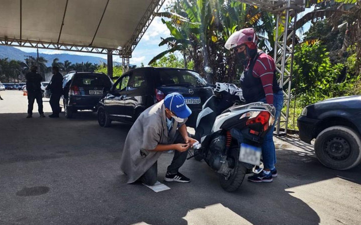 Mutir&atilde;o ter&aacute; servi&ccedil;os de emiss&atilde;o de habilita&ccedil;&atilde;o, segunda via, atualiza&ccedil;&atilde;o. Agentes tamb&eacute;m v&atilde;o distribuir antenas de prote&ccedil;&atilde;o contra linha de pipa