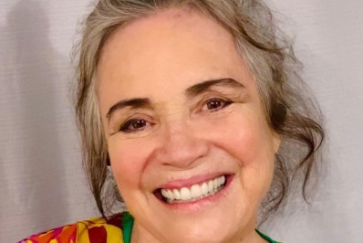 Regina Duarte compartilha vídeo de Carlos Vereza criticando fada madrinha gay em 'Cinderela'