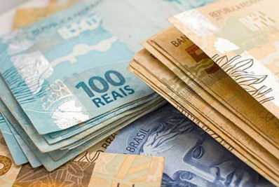 Procura por crédito cai 12,2% em setembro, aponta Serasa