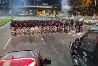 Final da Copa do Brasil tem tentativas de invasão ao Maracanã e torcedores presos