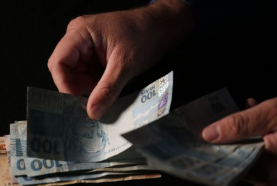 PF faz operação contra fraudes no Auxílio Emergencial