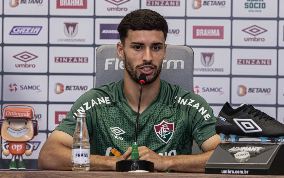Martinelli durante entrevista coletiva